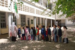 صيدلية تعتدي على مديرة مدرسة بباب الزوار