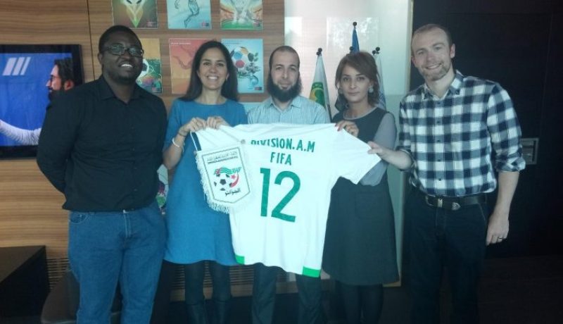 بالصور.. “الفاف” تعرض مشروع مراكز التكوين على “الفيفا”