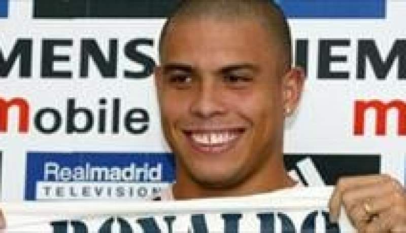 الظاهرة رونالدو : ميسي أفضل من كريستيانو