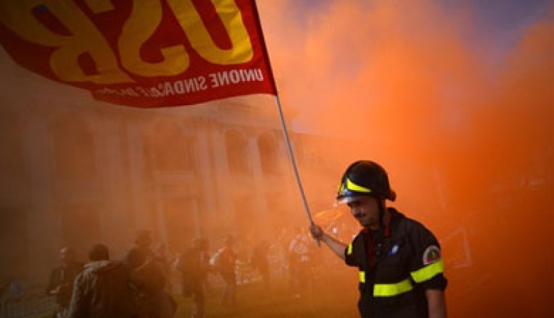 لليوم الثاني على التوالي.. مظاهرات لآلاف الطلبة الفرنسية احتجاجا على ترحيل طالبين
