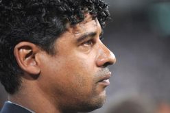 الأمير نواف يعلن استعداده لتحمل تكاليف إنهاء عقد المدرب الهولندي رايكارد في حال إقالته