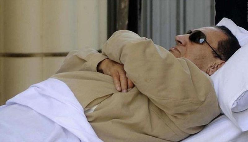 مبارك يتلقى طرداً من  المهدي المنتظر