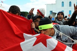 اتهامات بين الحكومة والمعارضة حول عنف التظاهرات في تونس