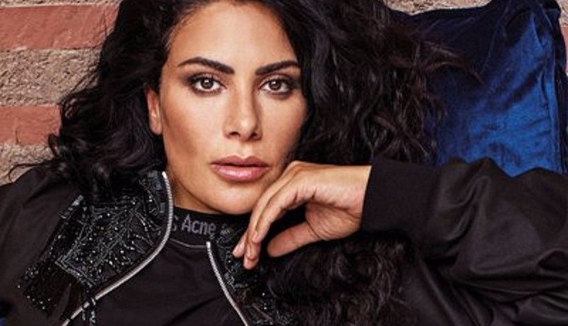 صبا مبارك تنشر صور شقيقتها لأول مرة..شاهدوا جمالها