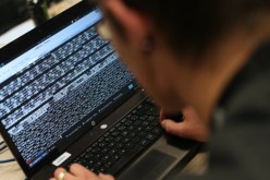 عام حبسا للشبح لتورطه في قرصنة مواقع اسرائيلية و سنغافورية رسمية