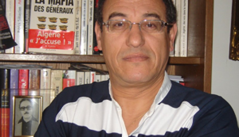 هشام عبود مدمن على “النهار”