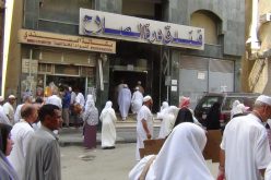 «هكذا حوّلت وكالات سياحية غرف إيواء المعتمرين لعلب سردين»!