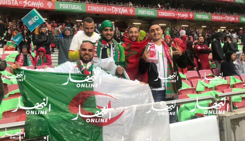 بالصور.. الجمهور الجزائري حاضر بملعب النور لمتابعة الخضر