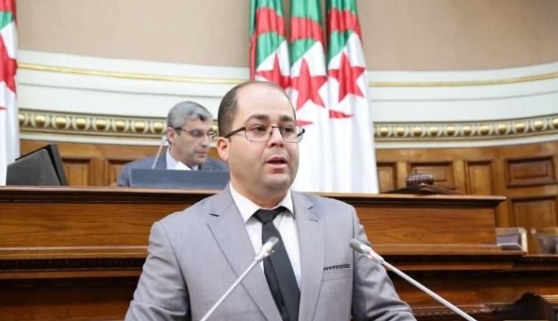 بومزار يؤكد عزم الجزائر على تطوير نشاطها الفضائي في مجال الإتصالات