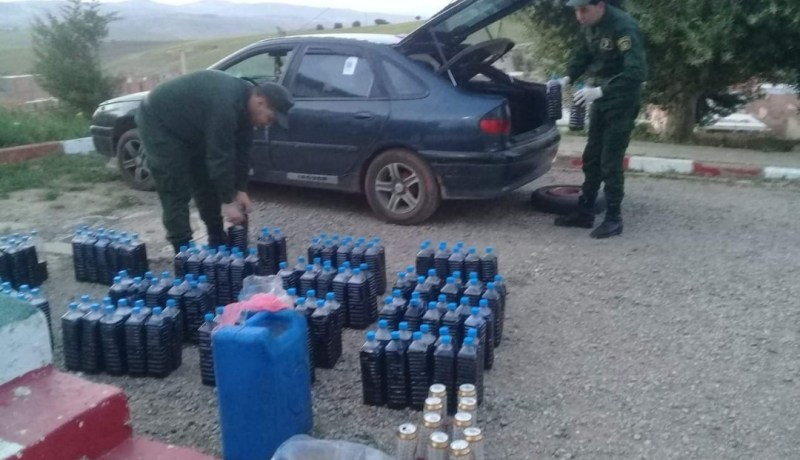 درك عين تيموشنت يحجز 300 لتر من النبيذ الأحمر