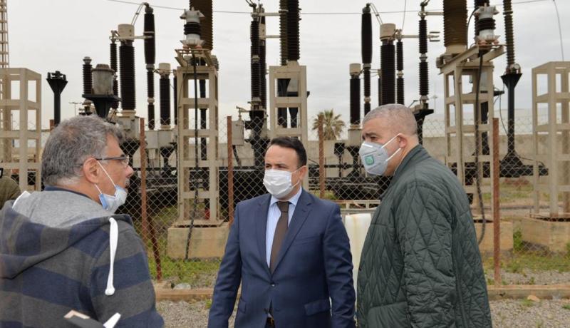 المدير العام لمجمع سونلغاز يتفقد محطة توليد الكهرباء بالصابلات