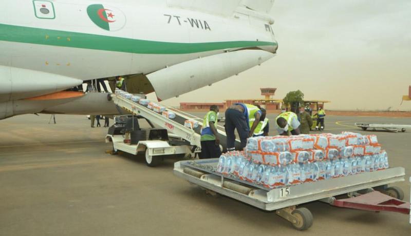بالصور.. وصول الشحنة الخامسة للمساعدات الإنسانية المقدمة من طرف الهلال الأحمر الجزائري إلى النيجر