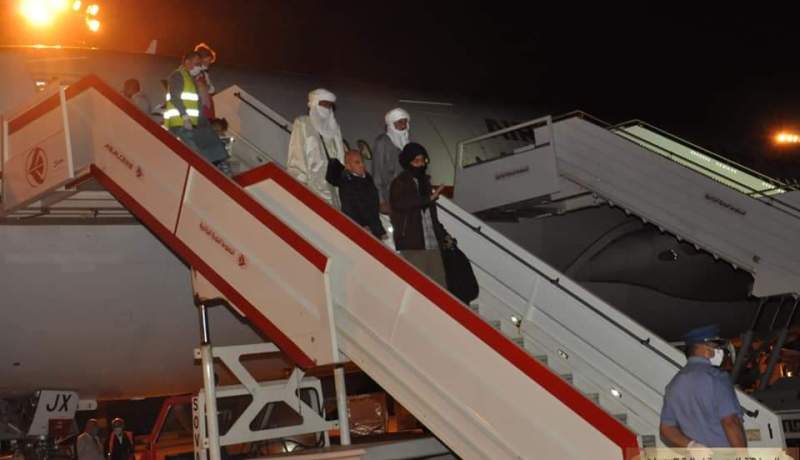بالصور.. وصول 230 رعية جزائري إلى مطار تلمسان قادمين من المغرب