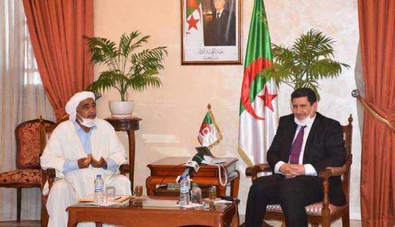 عماري يدعو إلى الالتزام بالتدابير الوقائية لتفادي انتشار الوباء بأسواق المواشي