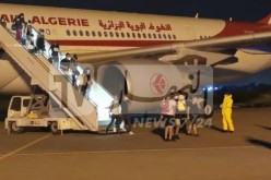 بالصور.. إجلاء 129 رعية جزائري من روسيا عبر مطار وهران