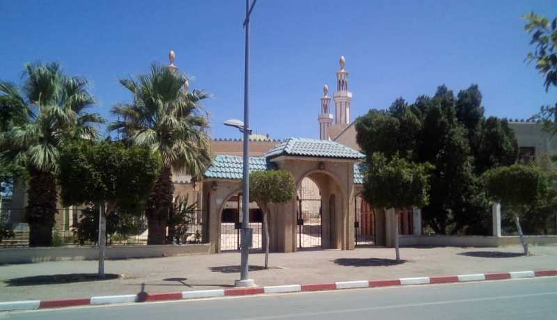 الشروع في عملية تعقيم 62 مسجدا معنيا بقرار الفتح بالشلف
