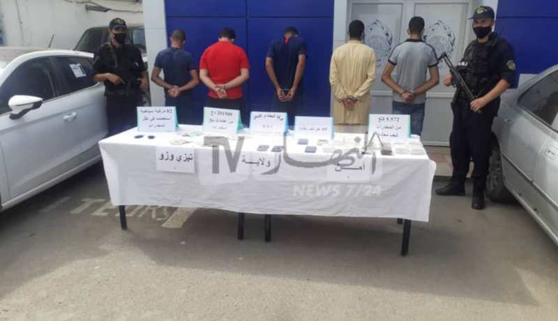 بالصور.. الإطاحة بشبكة إجرامية تروّج المخدرات بتيزي وزو