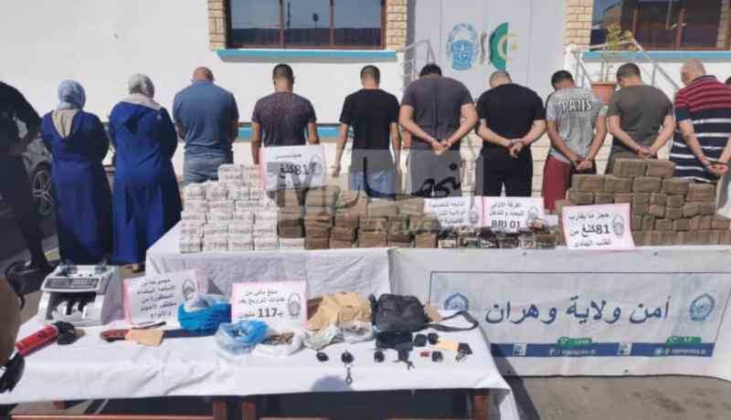 بالصور.. تفكيك شبكة إجرامية منظمة وحجز 81 كلغ من القنب الهندي بوهران