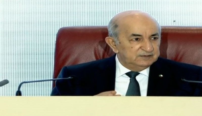 الرئيس تبون عن مصانع السيارات.. “يصدرون هواء العجلات ويحوسوا على الدوفيز”