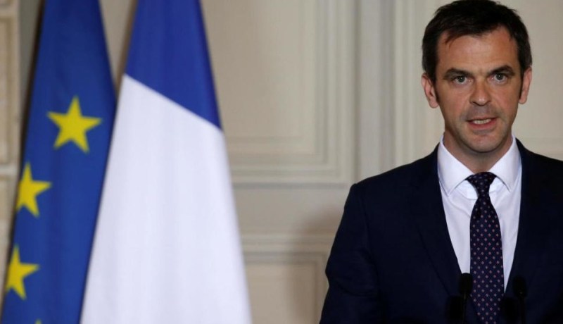 وزير الصحة الفرنسي: فيروس كورونا ينتشر بوتيرة أكبر بين الأشخاص دون سن الأربعين