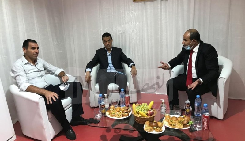 بالصور.. زطشي مدوار وعليق يشاركون شباب بلوزداد فرحته بالتتويج