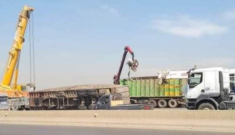 بالصور.. حادث مرور خطير ببومرداس يغلق الطريق السيار