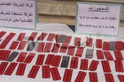 أم البواقي: أمن دائرة عين كرشة يوقف شخصين ويحجز 1200 قرص مهلوس