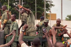 مالي.. “إيكواس” تطالب العسكريين بتعيين رئيس مدني قبل 15 سبتمبر