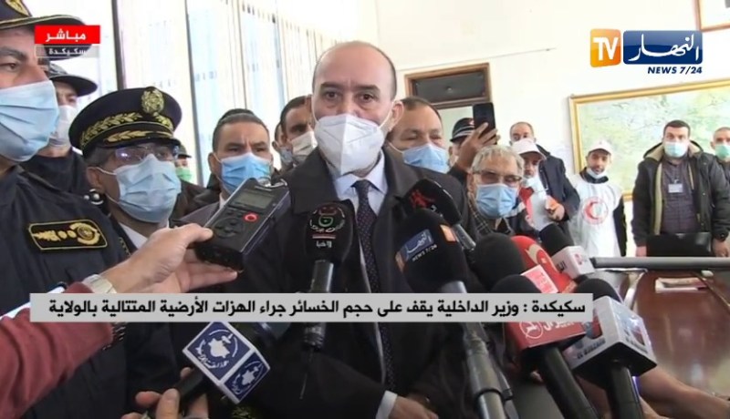 وزير الداخلية: إعانات مالية والتكفل بالمواطنين المتضررين من الهزة الأرضية بسكيكدة