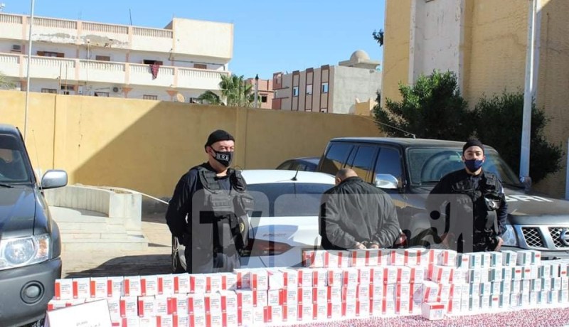 بالصور.. توقيف شخصين وحجز 257 كلغ من المخدرات بالنعامة
