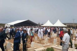 الوزير الأول تبون يشيّع شقيقه في مقبرة “عين الترك” بوهران