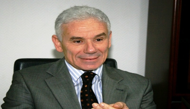 الكتمان والصبر من صفات‮ ‬بن عطا الله