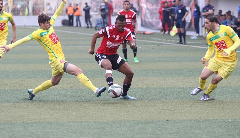 قاسمي ينقد النصرية من الشباب والزرڤا تحتضر