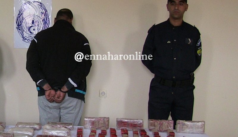حجز 900 قرص مهلوس وتوقيف شخص في القالة