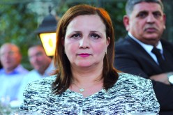 موقع وزارة أم ألبوم صور وزيرة