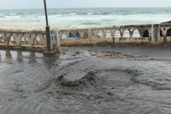 فيضانات وسيول تقطع الطرقات في عين الترك بوهران