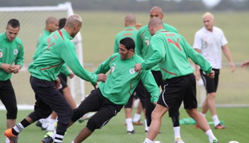 مونديال 2010 : المنتخب الجزائري يغادرسان لامير باتجاه بولوكوان