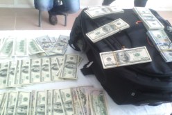 توقيف صاحب شركة حاول تهريب 47 ألف دولار عـبر مطار هواري بومدين
