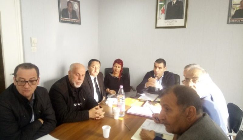 بالصور.. زطشي يمنح الأندية المُدانة إجازات لاعبيها الجدد