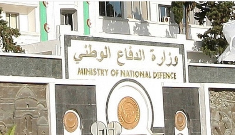 تخرج الدفعة الـ20 للطلبة الضباط العاملين بالمدرسة الوطنية التحضيرية لدراسات مهندس “باجي مختار”