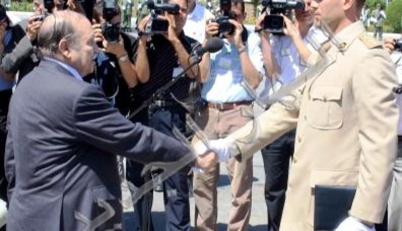 قايد صالح: سنجند كل الوسائل لتدمير الجماعات الإرهابية الضالة