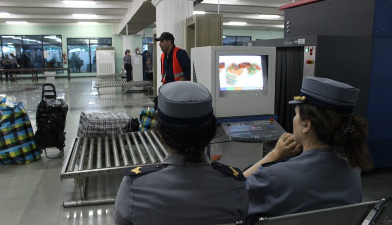 إحباط محاولة تهريب مليون و45 ألف أورو بمطار هواري بومدين