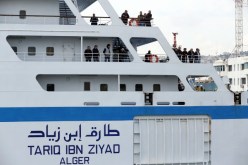 بالفيديو – سفينة بن زياد تنقذ 10 حراقة من موت محقق