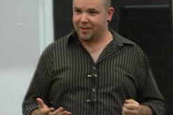 الحكم بالسجن مدى الحياة على وزير الداخلية الأرجنتيني السابق بتهمة ارتكاب جرائم ضد الإنسانية