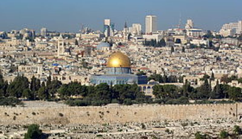 إسرائيل تهدد بطرد فلسطينيين أقاموا قرية على أراض مجاورة للقدس