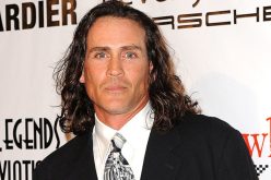 وفاة “طرازان” في حادث سقوط طائرة