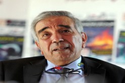 بان عيب الأحزاب