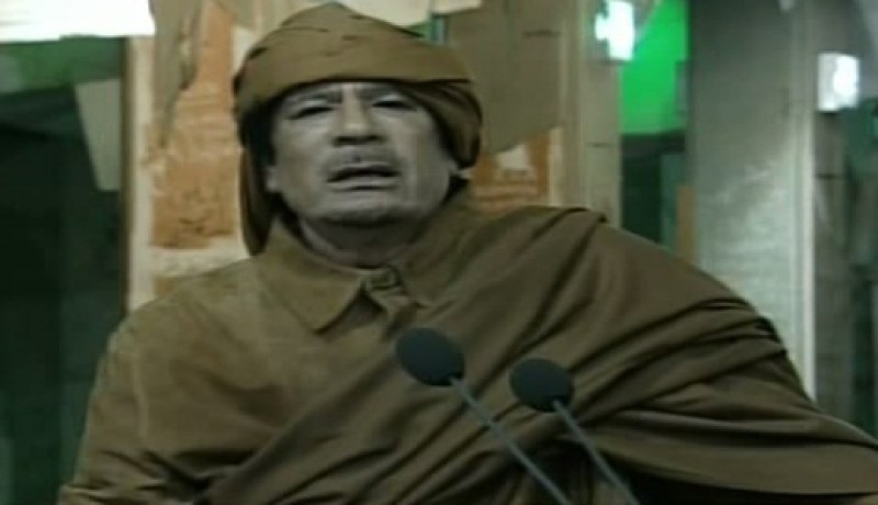 القذافي: الإعتراف بالمجلس الإنتقالي لا يساوي شيئا وسندوسه تحت أقدامنا
