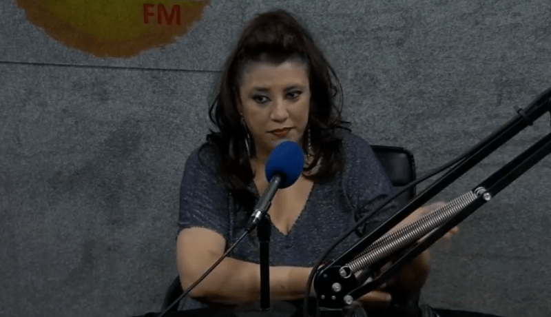 “كريمة الصغيرة” لراديو شمس: “كرامتي وراء تغييبي”!