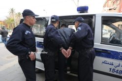 شاب يرتدي قناعا ويهاجم منزل خالته.. يحاول اغتصابها ثم يسرق مجوهراتها!